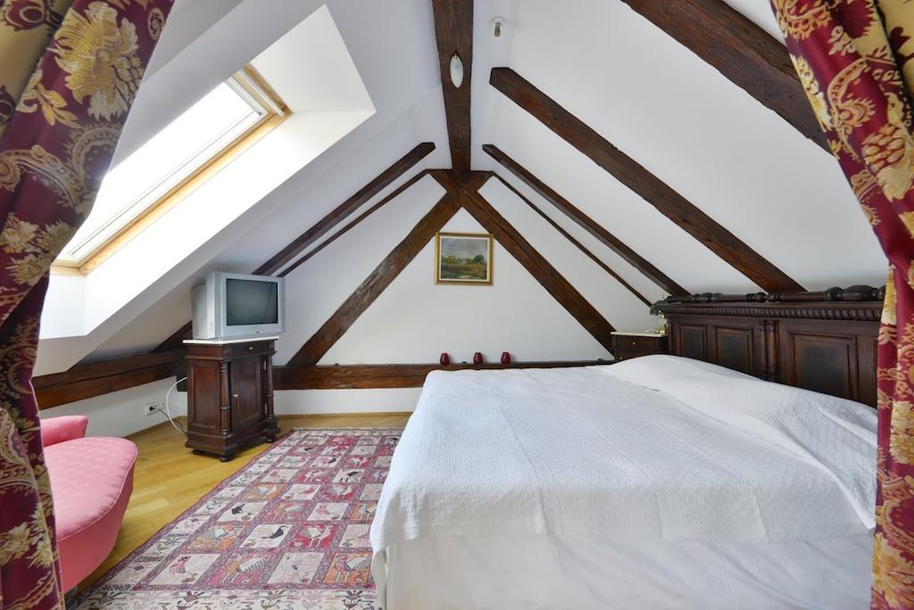 Kronhaus Brasov Ruang foto