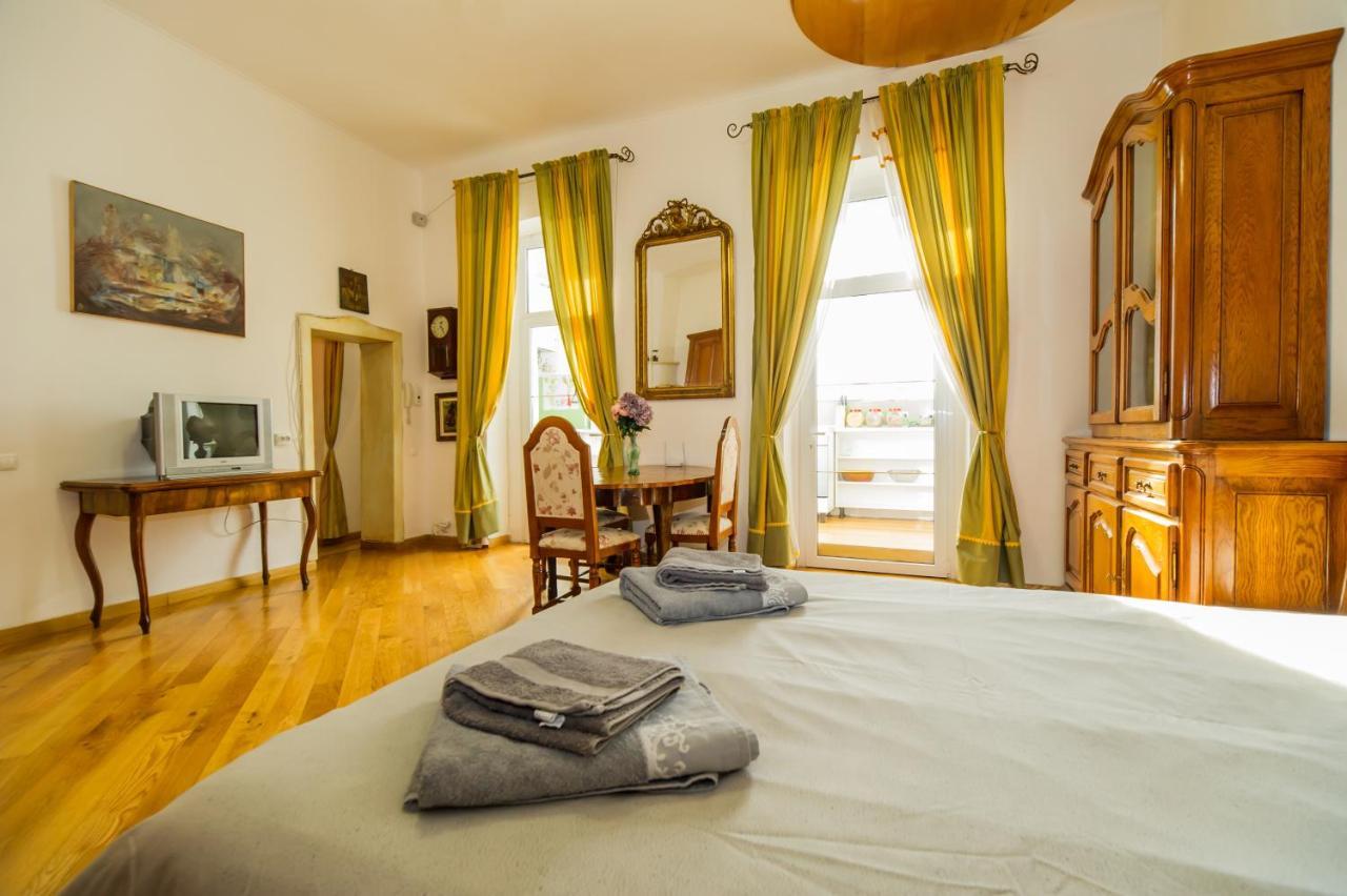 Kronhaus Brasov Bagian luar foto
